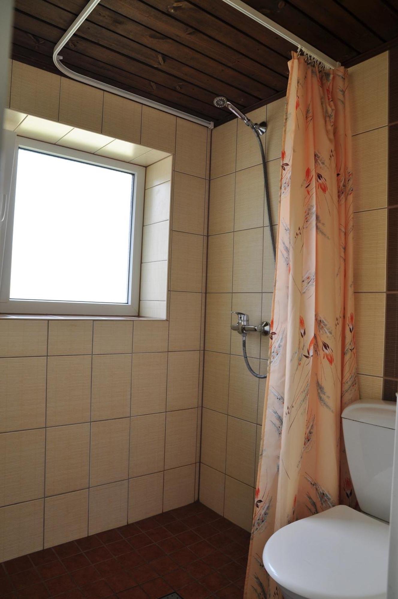 Paerna Guesthouse & Apartments Kuressaare Zimmer foto